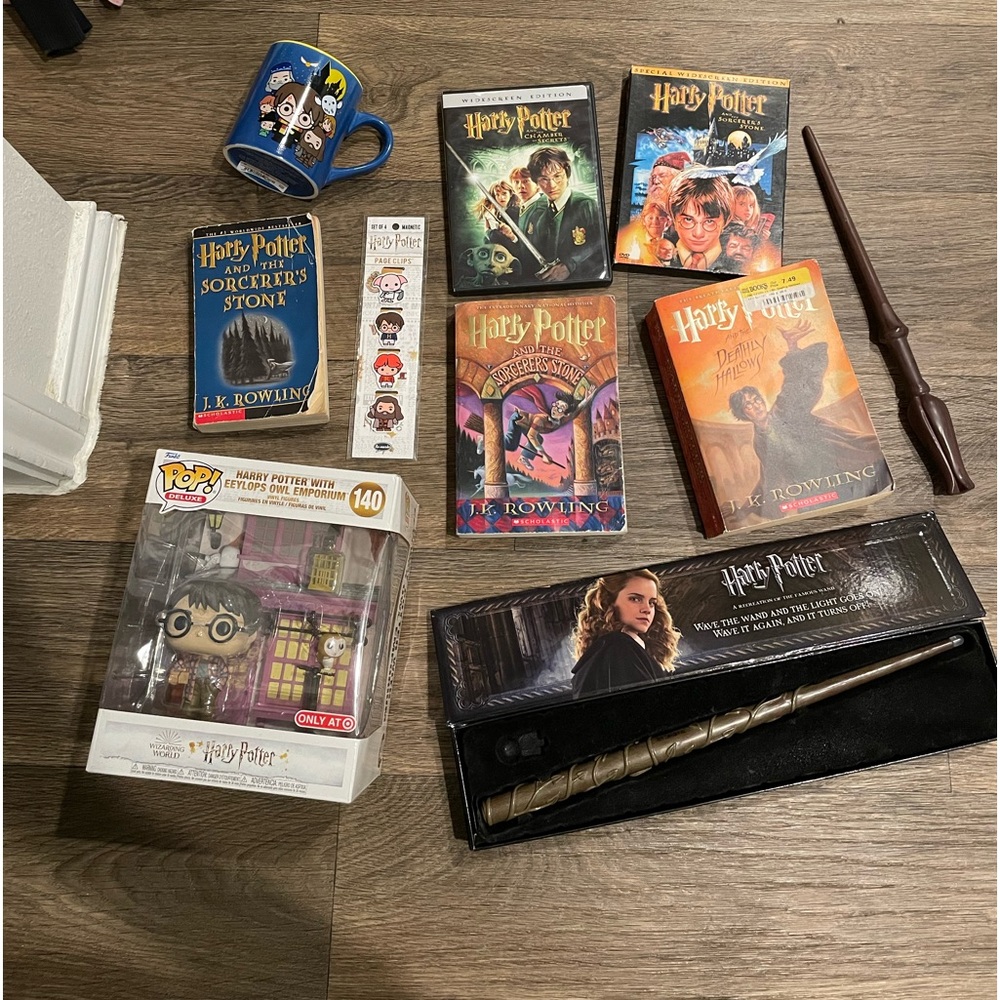 harry potter funko, books and more (CHECK DESCRIPTION)